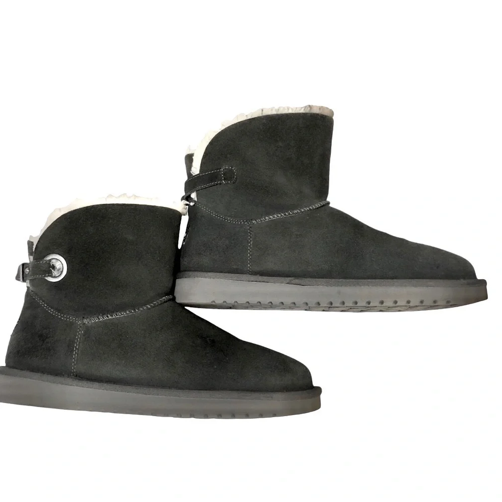 Koolaburra by UGG Grey Suede Winter Boots size 10